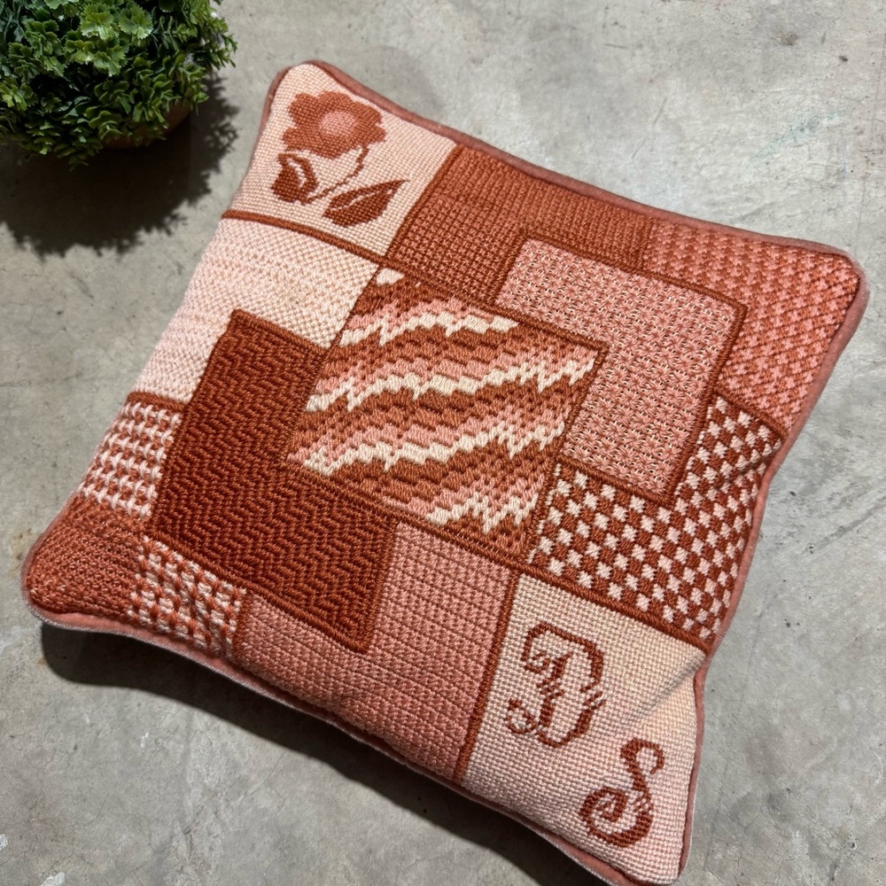 Vintage Retro MCM Pink Peach Embroidered Needle Point‎ Throw Pillow Grandma Core